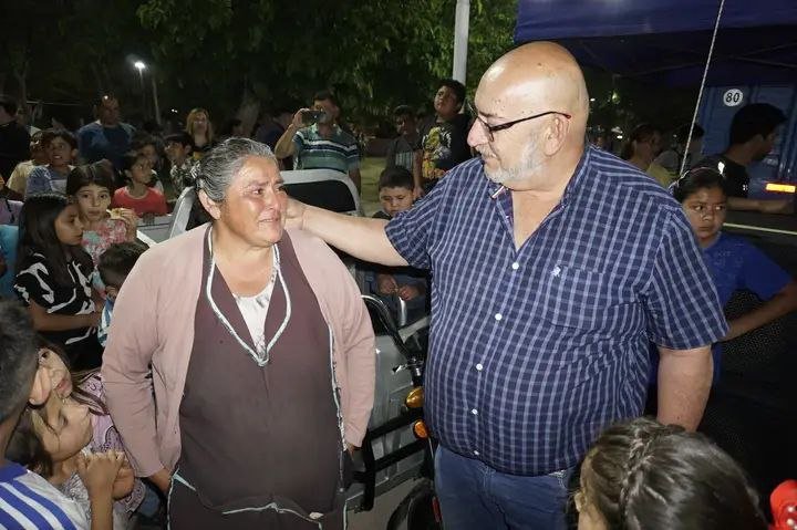 El Intendente Leopoldo Soler y Rosana Luna